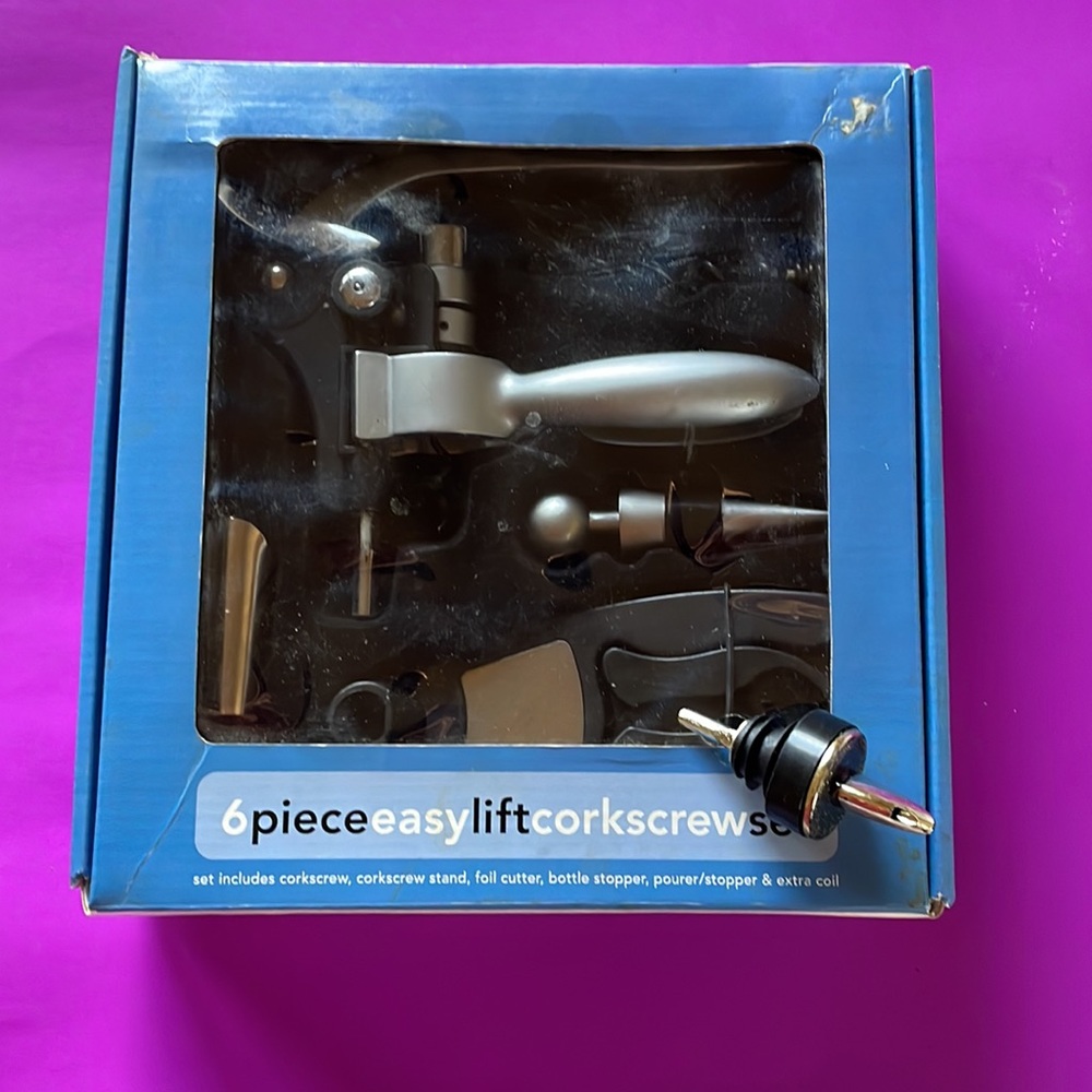 NIB 6 Piece Easy Lift Corkscrew Set with Extra Stopper